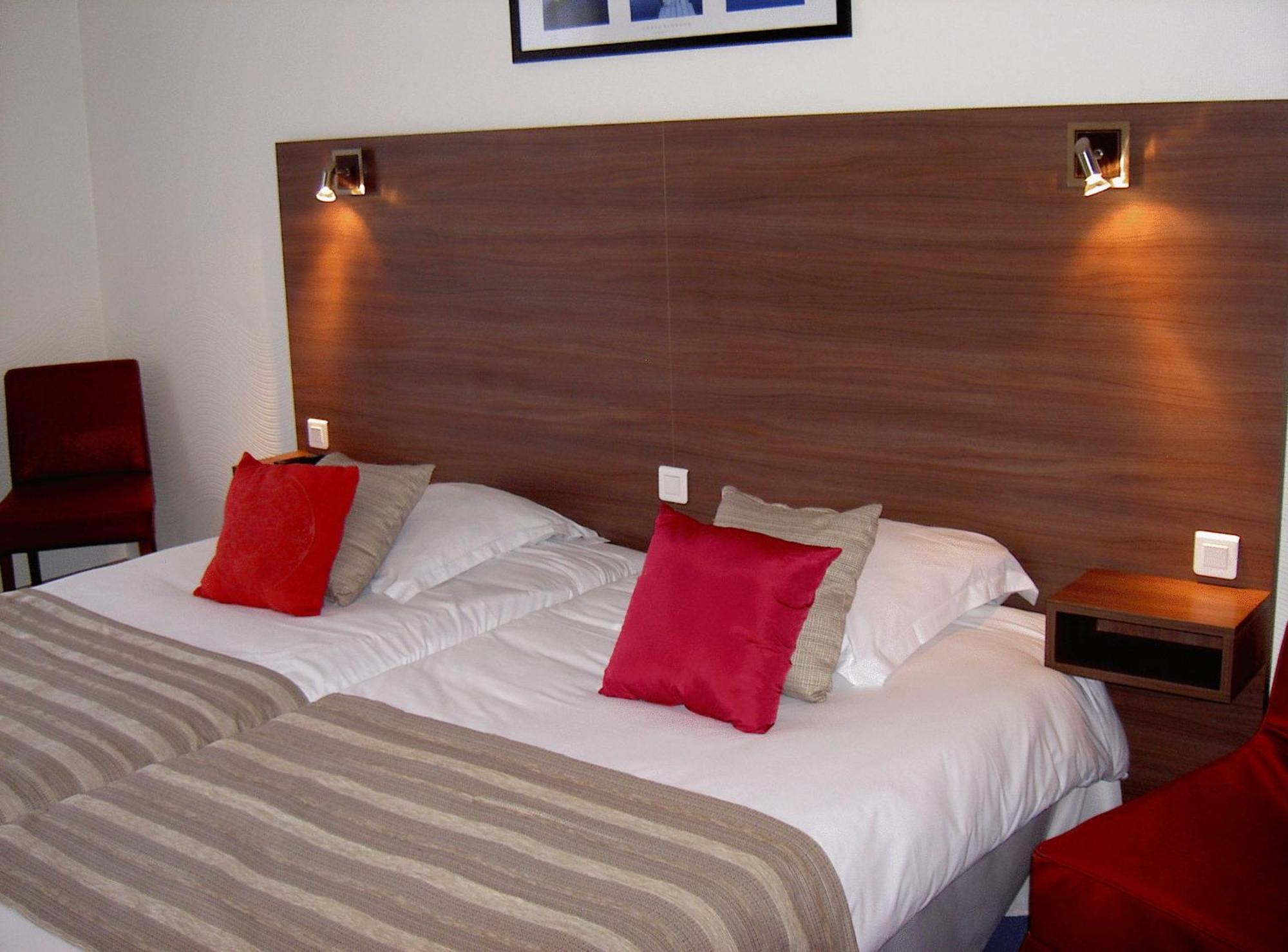 Cit'Hotel Du Port Rhu Douarnenez Esterno foto
