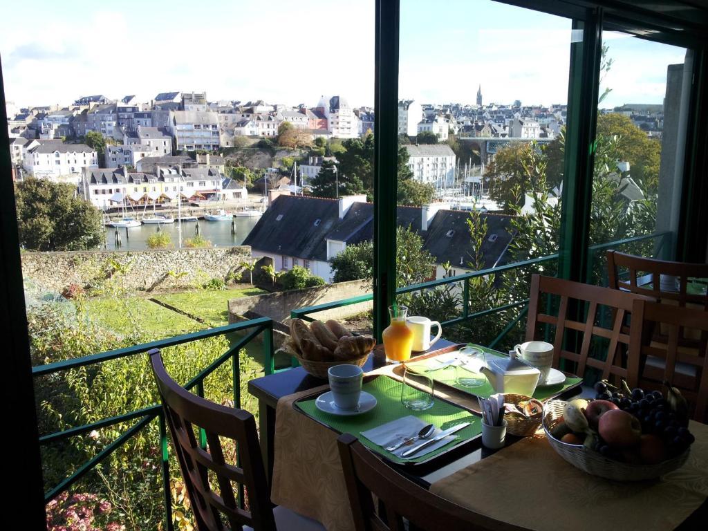 Cit'Hotel Du Port Rhu Douarnenez Esterno foto