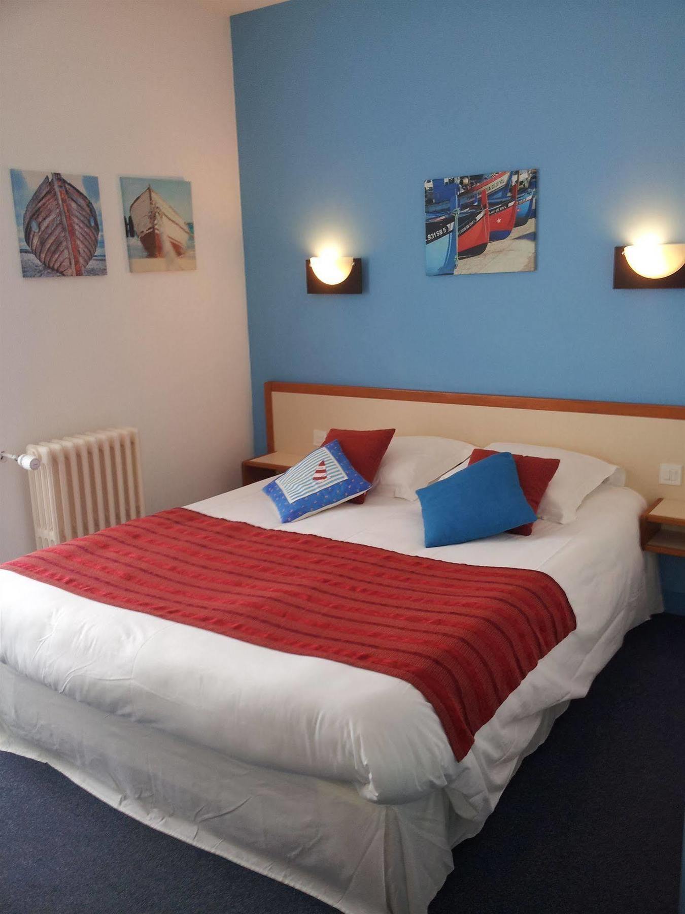 Cit'Hotel Du Port Rhu Douarnenez Esterno foto