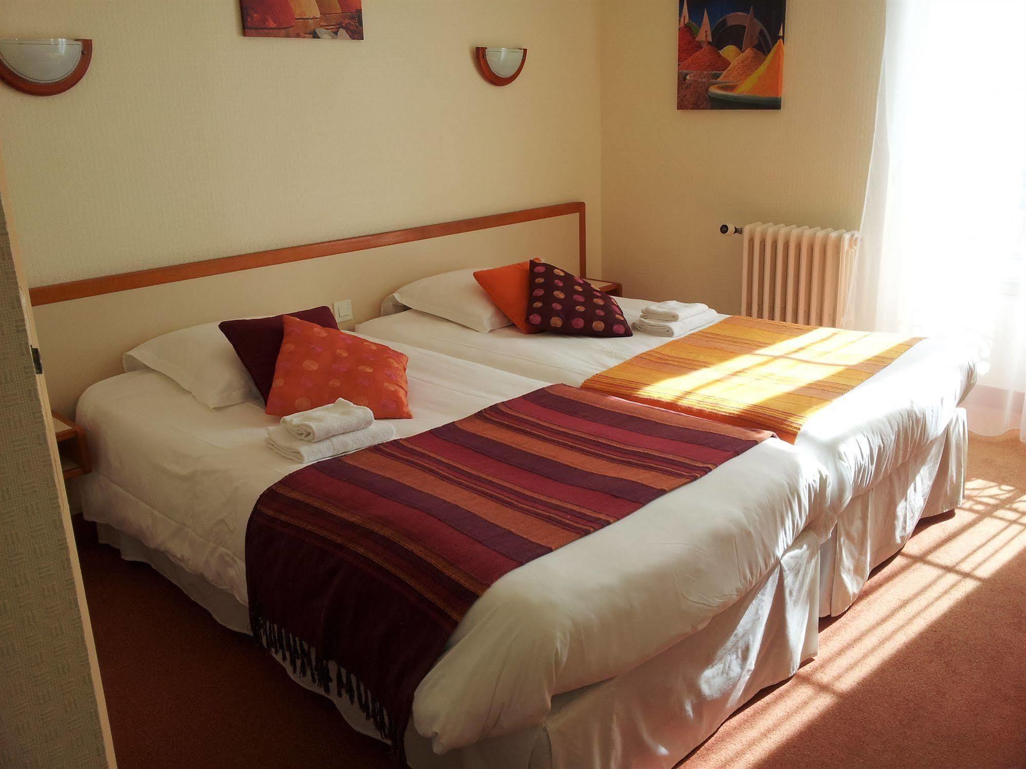 Cit'Hotel Du Port Rhu Douarnenez Esterno foto