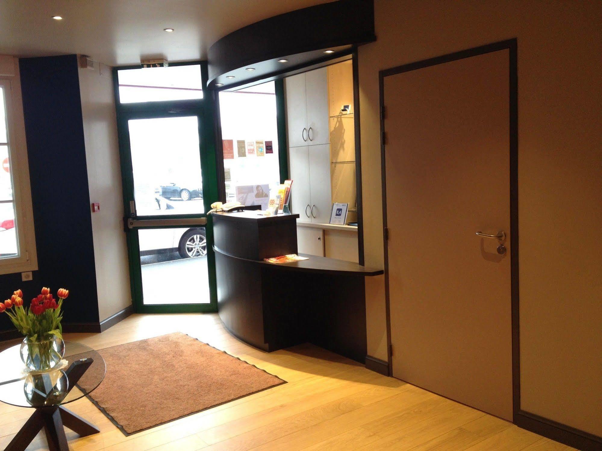 Cit'Hotel Du Port Rhu Douarnenez Esterno foto